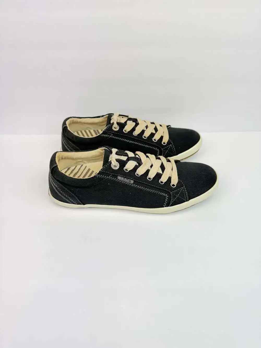 Taos Star Burst Women's Canvas Lace-Up Sneakers in Black Sz 10